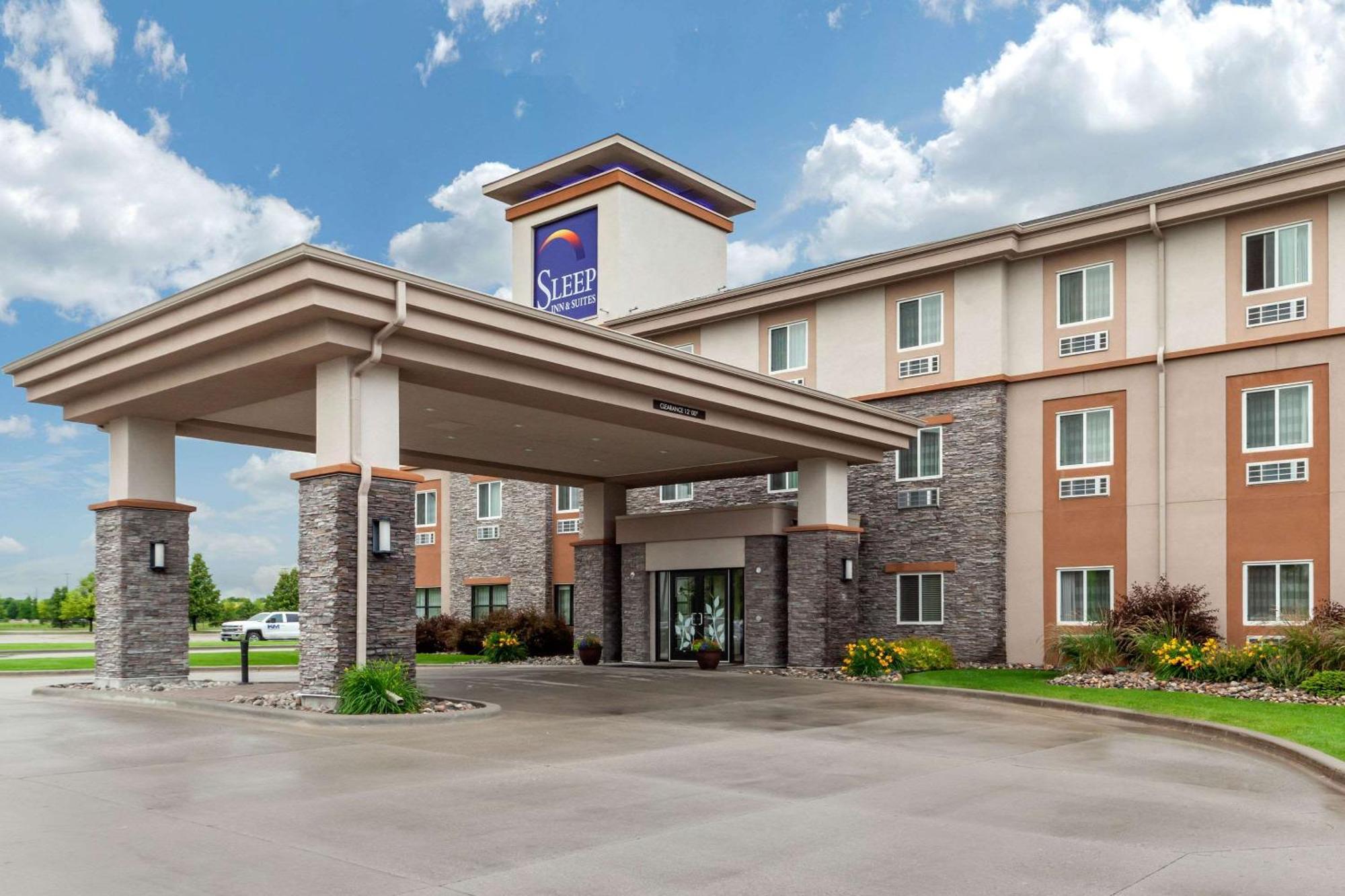 Sleep Inn & Suites Grand Forks Near Alerus Center Exterior foto